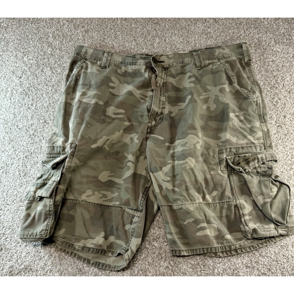 Vintage Levi's Workwear Mens Green Cargo Shorts Baggy Size 40 Camo Y2K